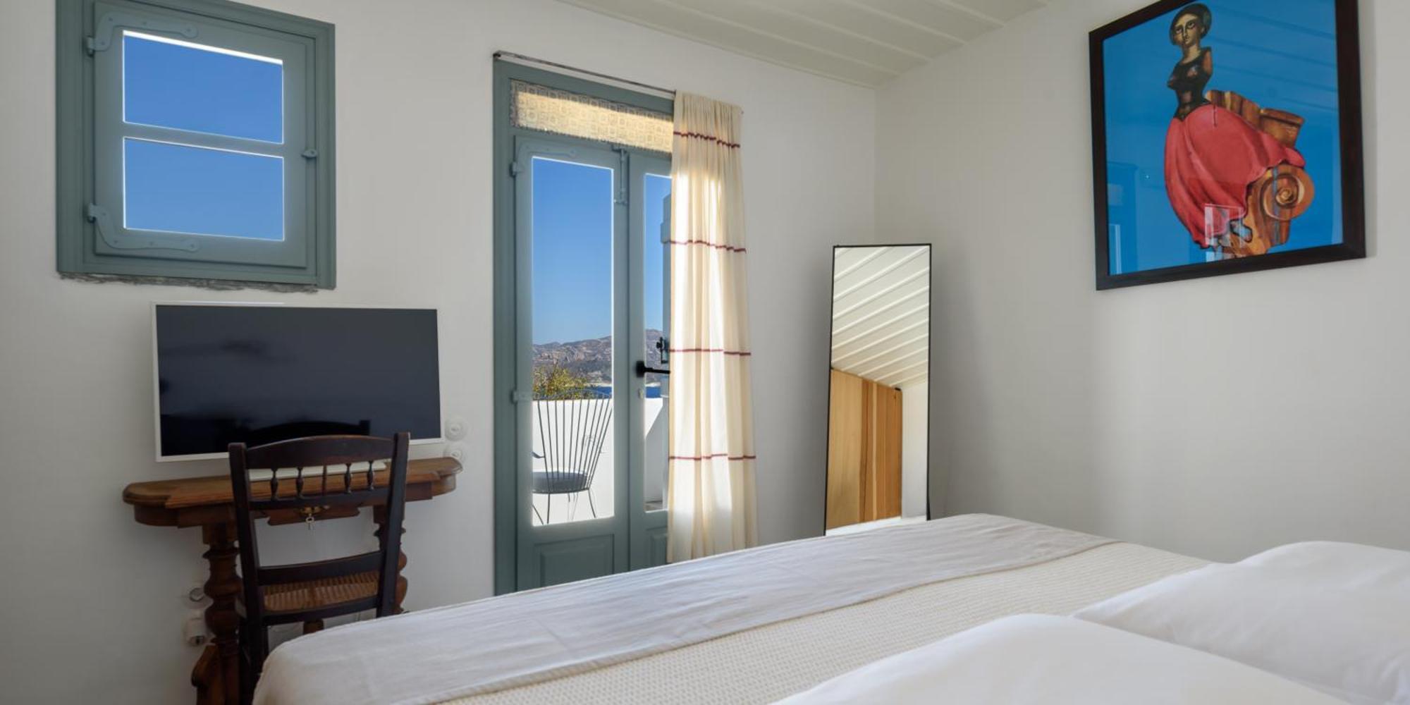 Mezzolovero Suites Kímolos Exteriér fotografie