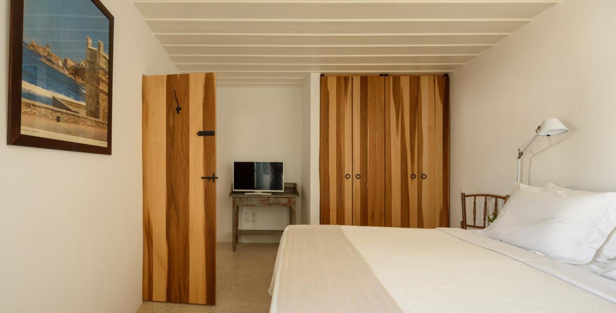 Mezzolovero Suites Kímolos Exteriér fotografie