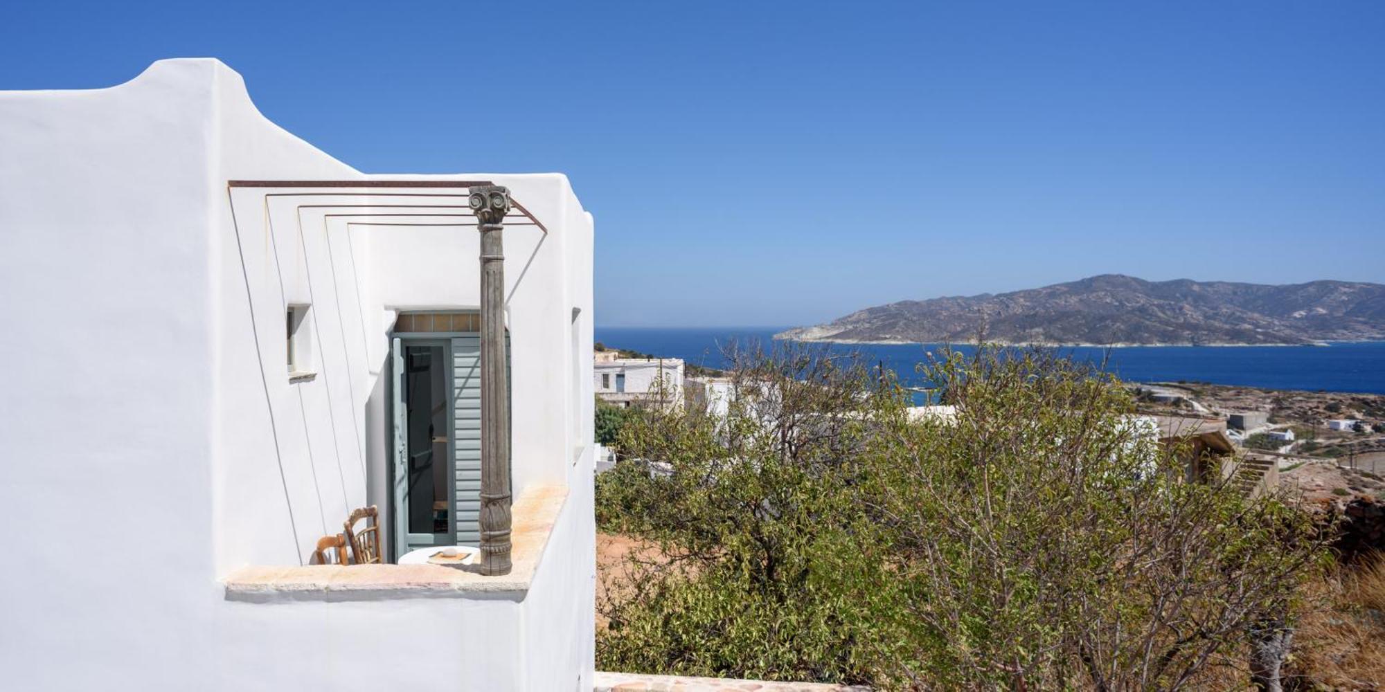 Mezzolovero Suites Kímolos Exteriér fotografie